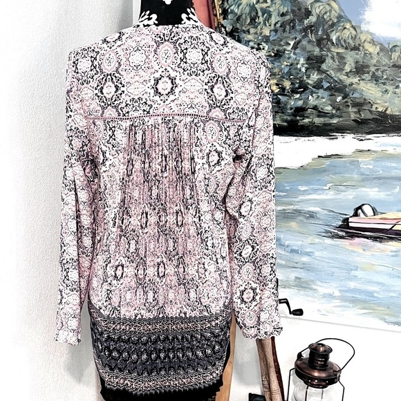 🌟DR2, Daniel Rainn, Gorgeous Free-Flowing Blouse in Soft Mauve & Gray, Small - Picture 8 of 16